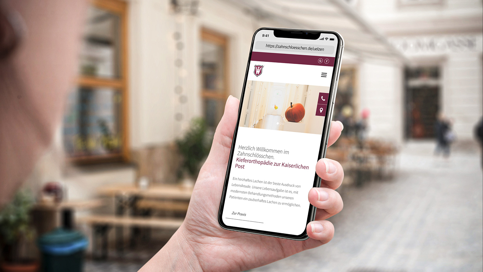 Zahnschlösschen Webseite auf Smart Phone